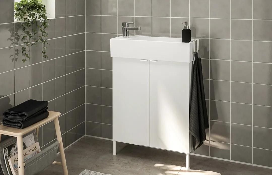 扔掉浴室柜,浴室柜非常难看想扔了