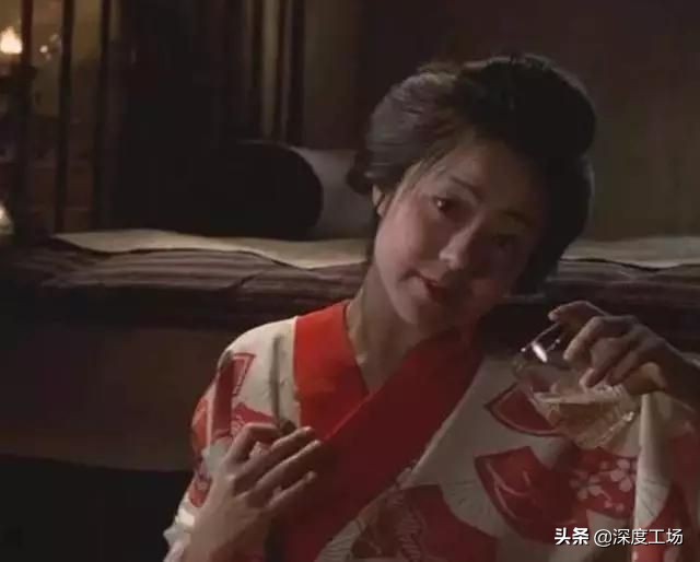 日本为侵略我国有多疯狂？百万日本*女妓**下南洋：*身卖**给日军买*器武**