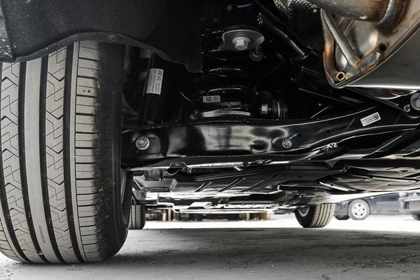 帕萨特1.4商务版真实价格,家用车价格便宜性价比高