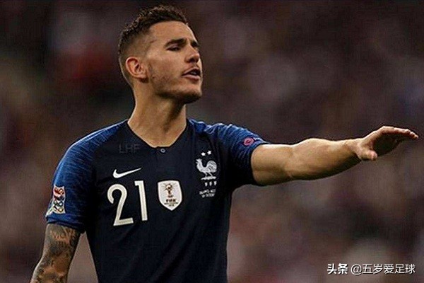 他能带来什么？拜仁签下历史转会身价第二的后卫，花费2仁币！