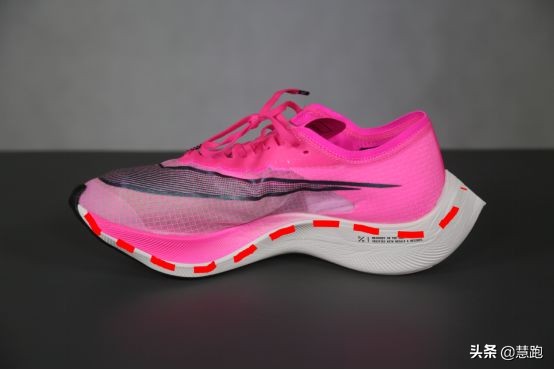 跑马季,跑全马的耐克碳板跑鞋推荐