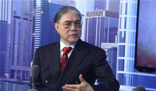 霍震霆首谈郭晶晶对外温柔贤惠,香港人对郭晶晶评价霍震霆