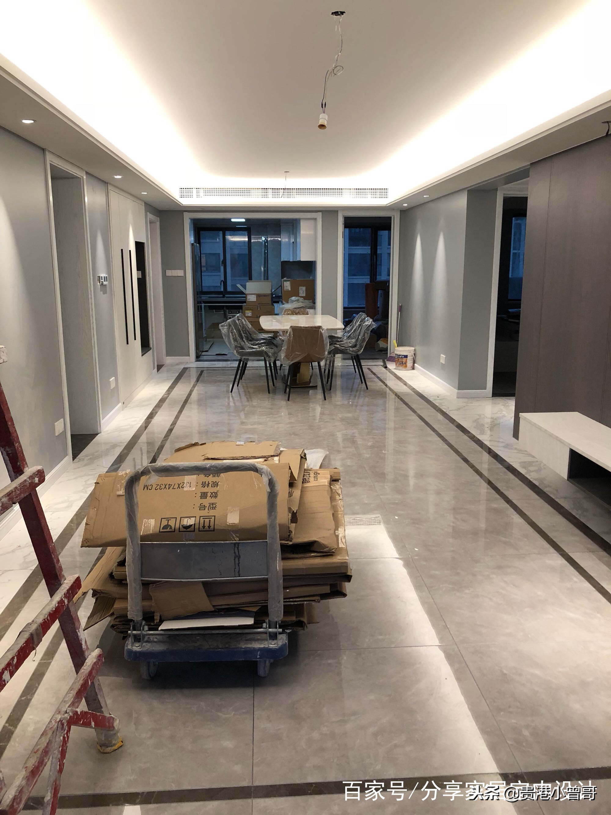 四个月装修完工实景,木板做电视墙装修效果图