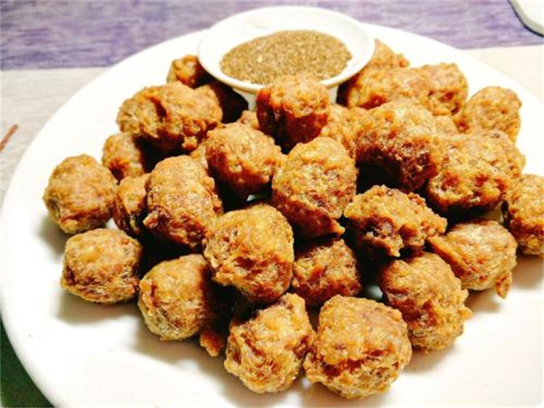 鲁菜大师做干炸丸子视频,鲁菜干炸丸子正宗做法