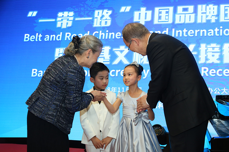 中国魔指精灵,联合国主席潘基文