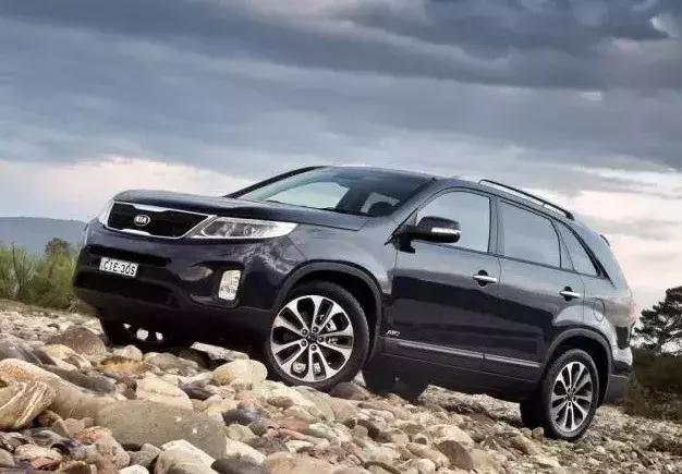 五菱宏光车架号和发动机号在哪里,知道车架号发动机号查询车辆信息