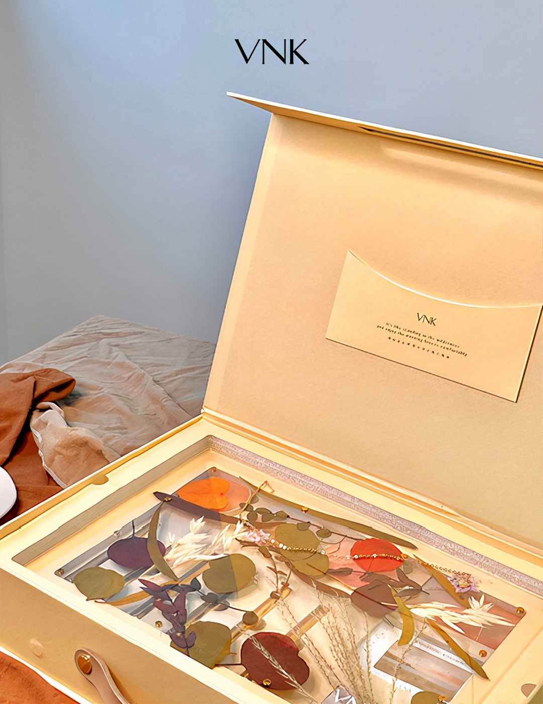 完美日记银翼口红试色,完美日记小细跟银翼口红