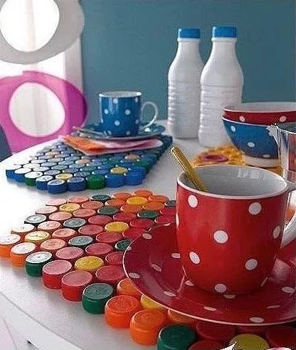 用啤酒的瓶盖怎么做成玩具,六个瓶盖可以做什么手工玩具