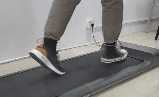 yeezy350跑鞋,不怕剐蹭的跑鞋