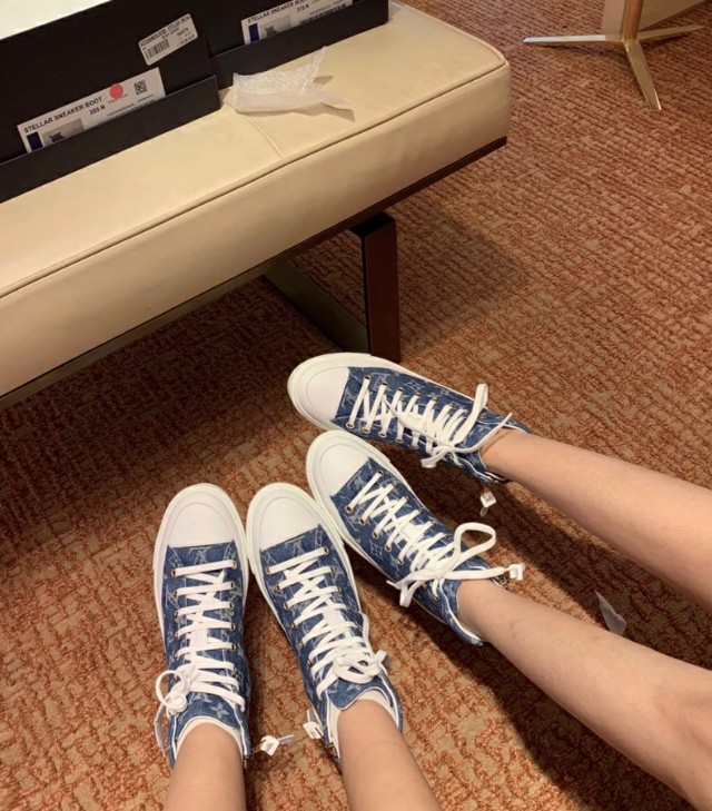 男生裸睡该不该穿短裤,晚上睡觉该不该穿文胸