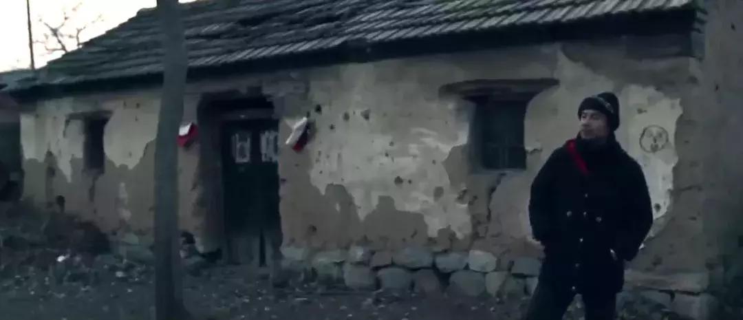 删*片毛**，讲荤段子，还不洗澡，但他教出的学生却能为刘德华写歌