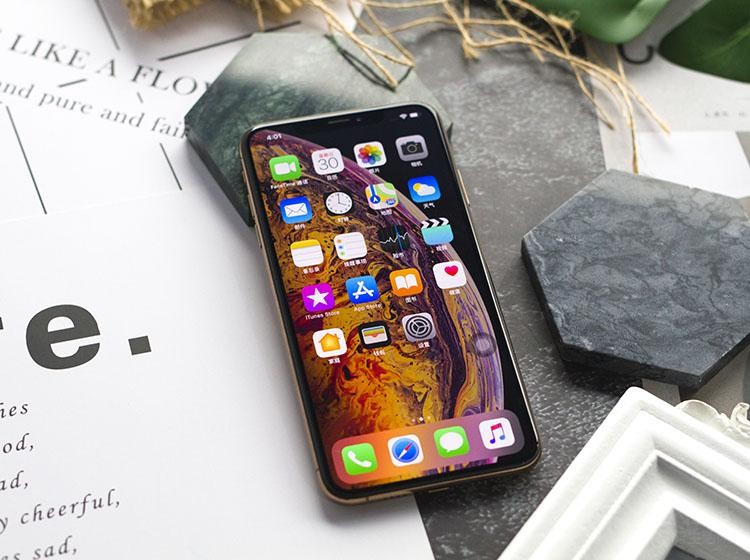 安卓手机模仿对象iPhone也在“学习”？明年可能会用渐变色