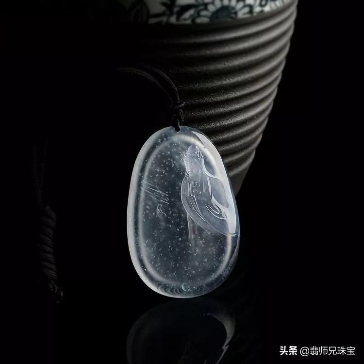 翡翠木那和莫西沙有什么区别,木那翡翠和莫西翡翠哪个好