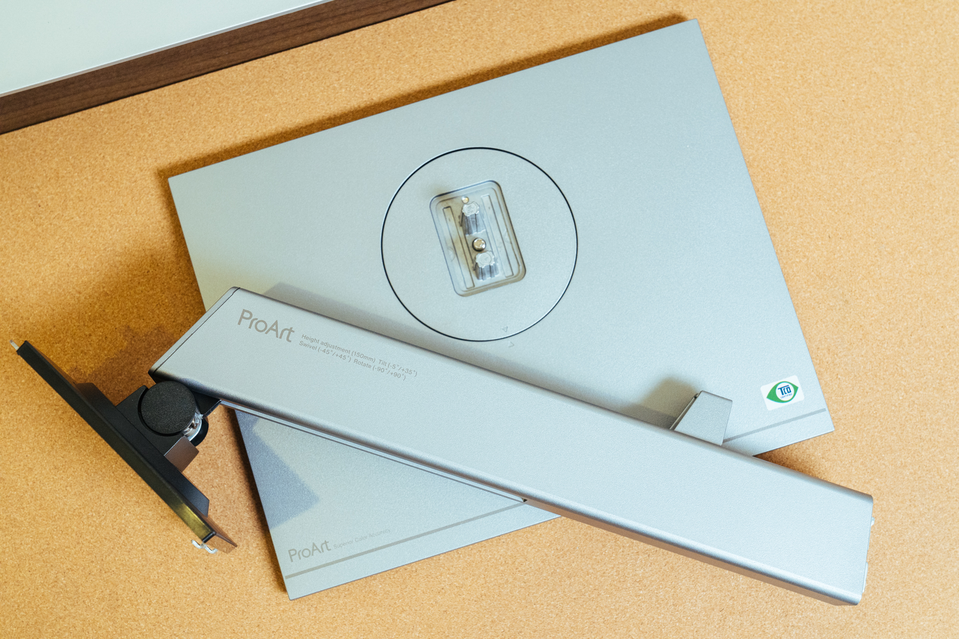 华硕创艺国度显示器买27还是32,华硕proartpa279cv显示器缺点