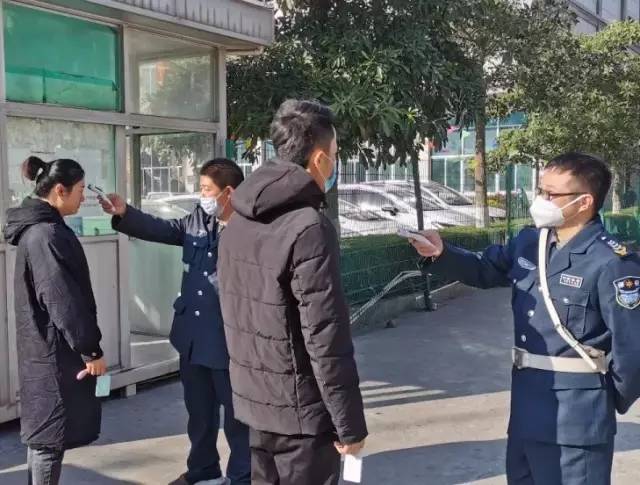 抗击疫情人员责任和担当,抗击疫情坚守岗位责任