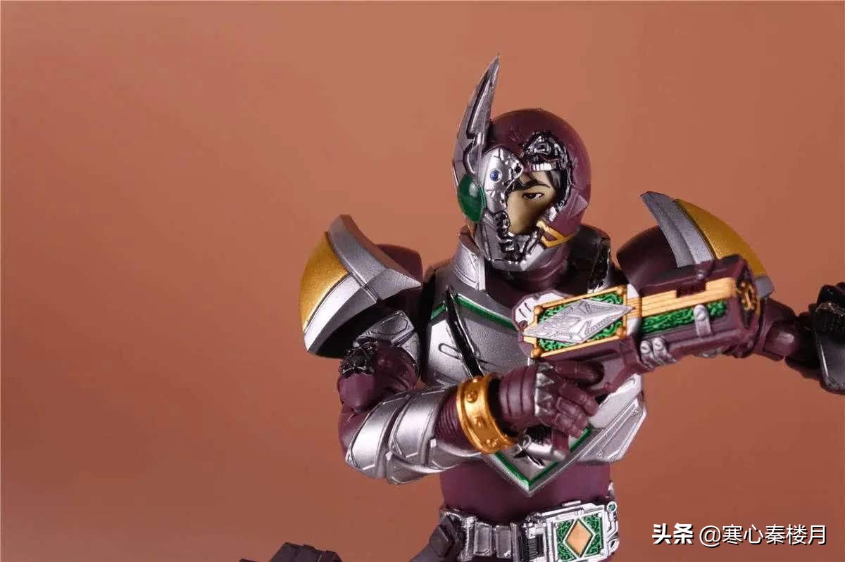 假面骑士Blade：天选之人橘前辈为何没有君王形态？原因很沮丧