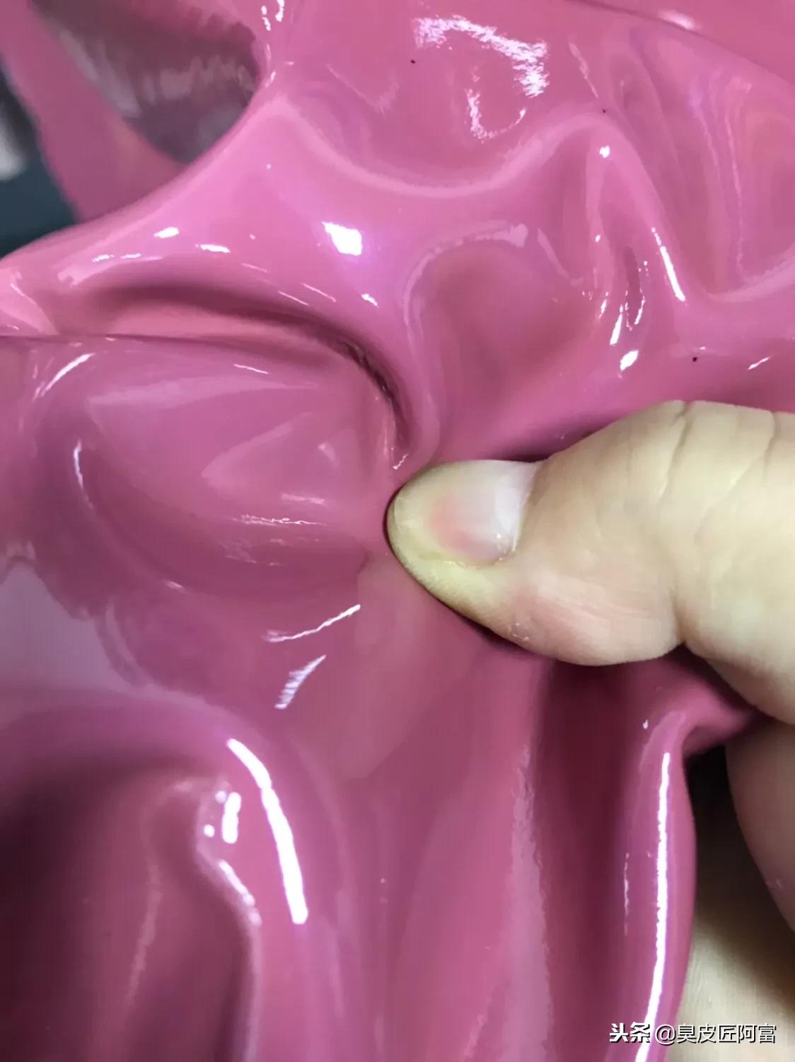 一招教你识别真皮与仿皮,怎样识别皮革和真皮的区别