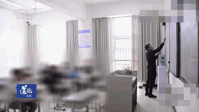 12名老师仅教9名学生，仍呼力不从心？社会需要这样的学校和老师