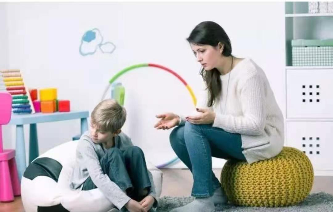 全班同学就一个孩子没奖状,全班就儿子没写作业怎么办