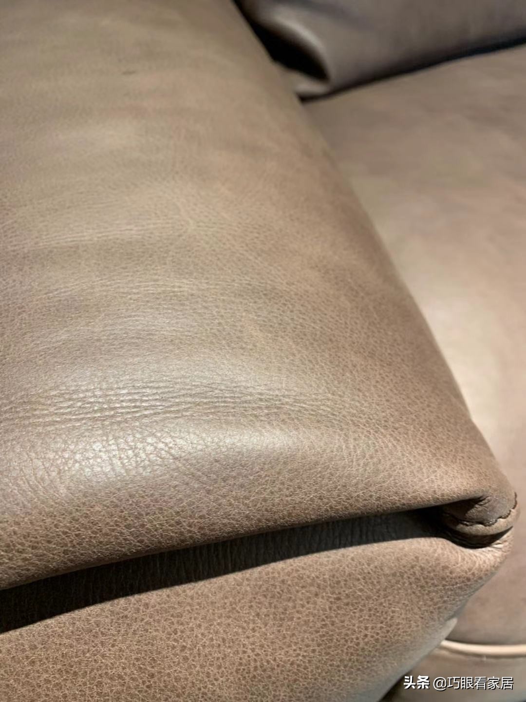 【巧眼看家居】亲历测评沙发挑选那些事让满满的干货扑面而来吧