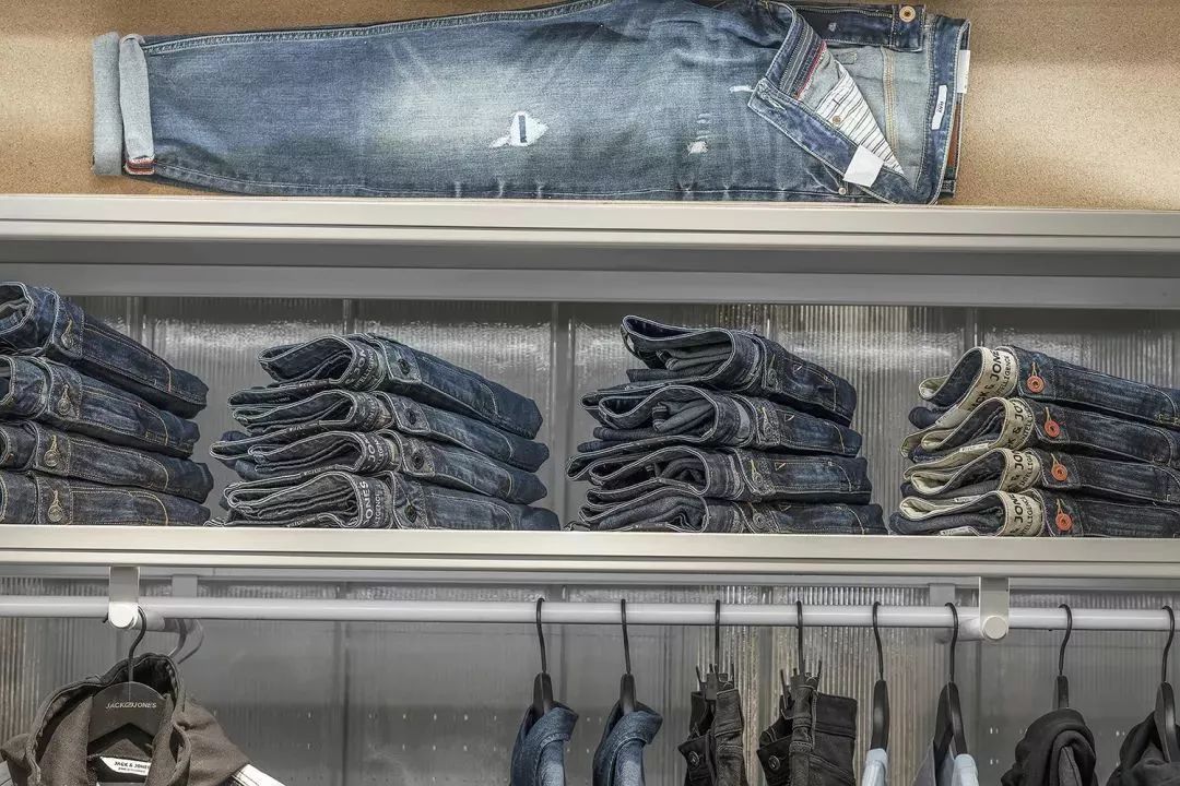 杰克琼斯旗舰店服装价格,大连有哪些杰克琼斯专卖店