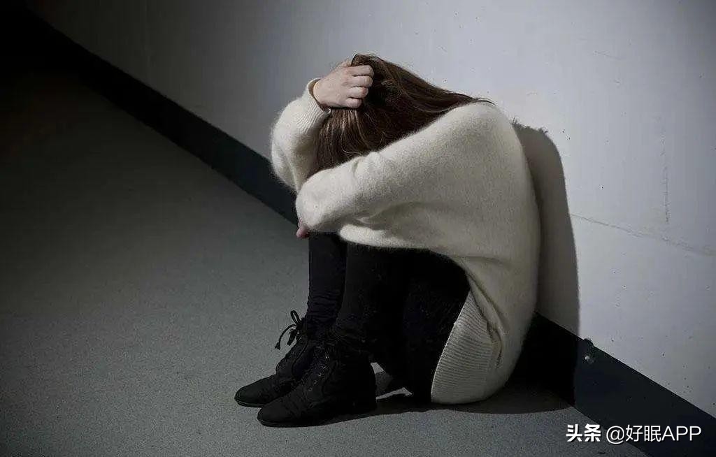 失恋后一到晚上就胡思乱想失眠,失恋夜里失眠的解决方法