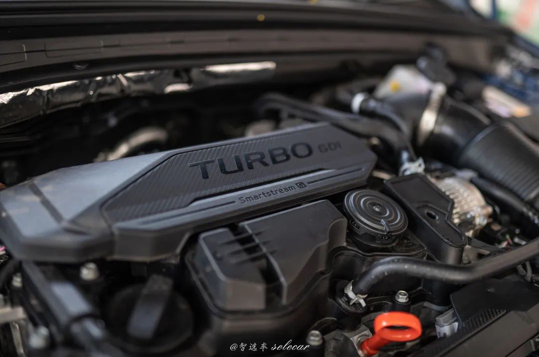 起亚k52014款2.0latluxury,全新起亚k5的盛世美颜你get到了吗