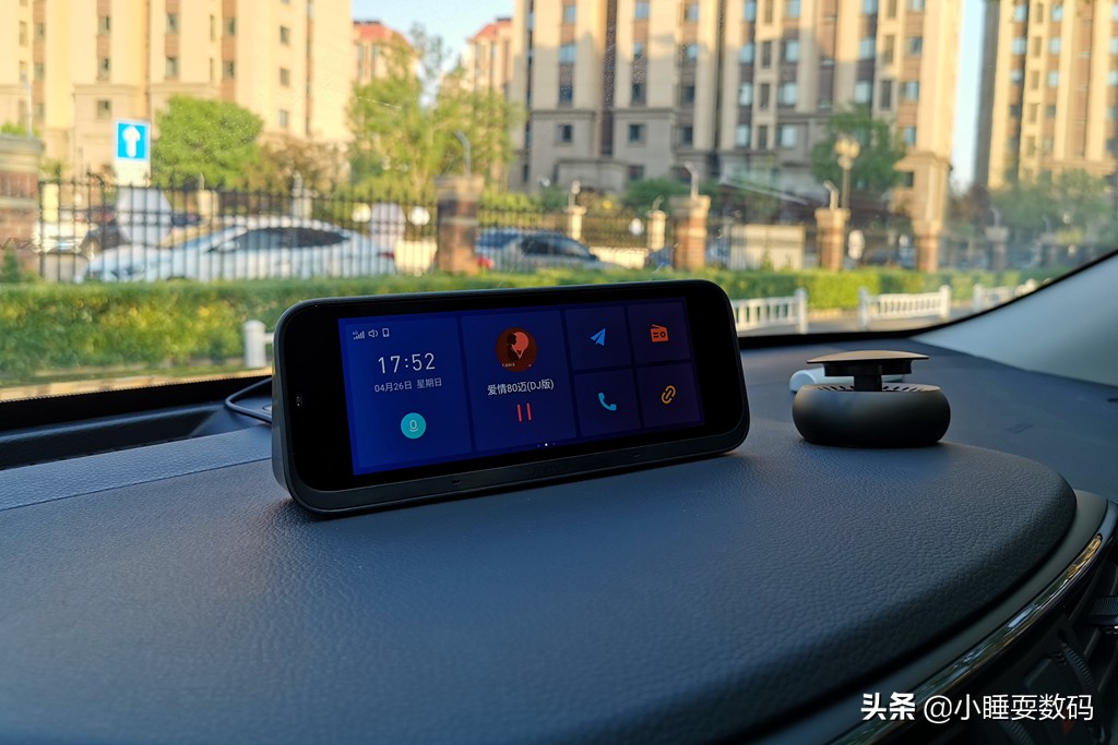 小米70迈智能行车助手套装,小米70迈行车助手拆机