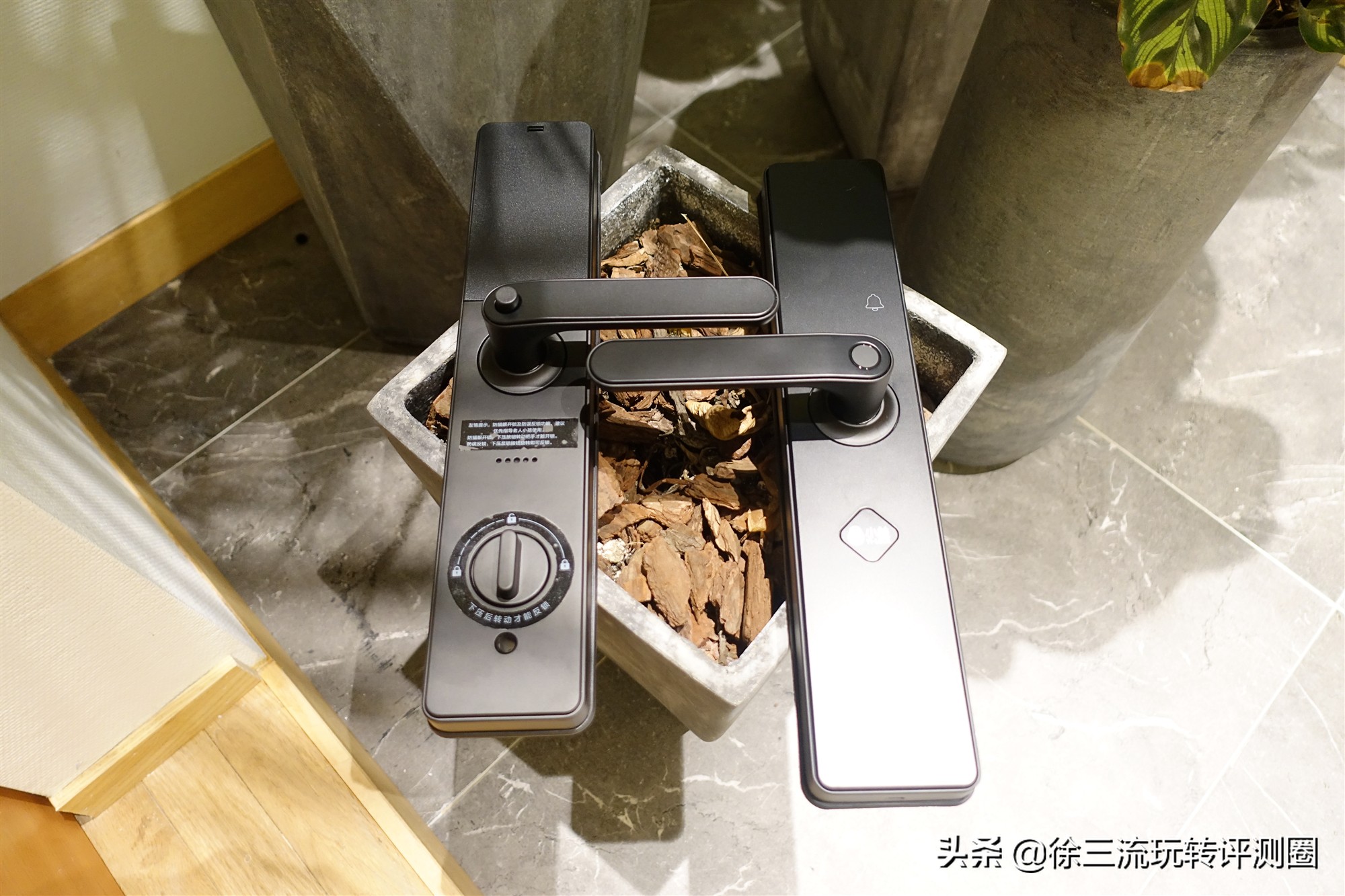 普通指纹锁和天猫精灵联动,天猫精灵蓝牙指纹锁