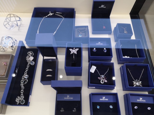 郑州中大门免税店,郑州东大门免税店地址