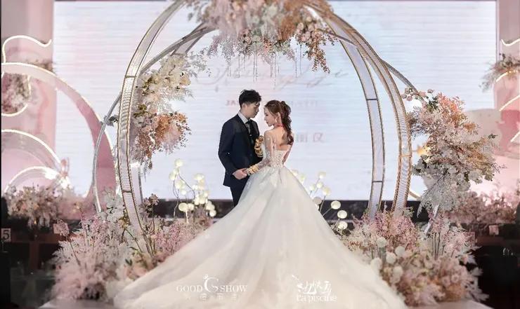 蓝色星空顶婚礼简约风,梦幻婚礼蓝色星辰大海主题风格