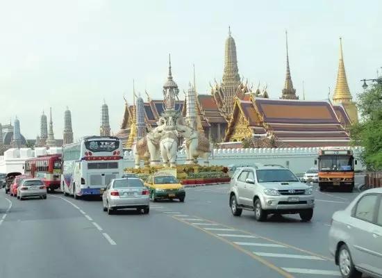 在泰国100块能买什么,泰国钱币100能换多少人民币