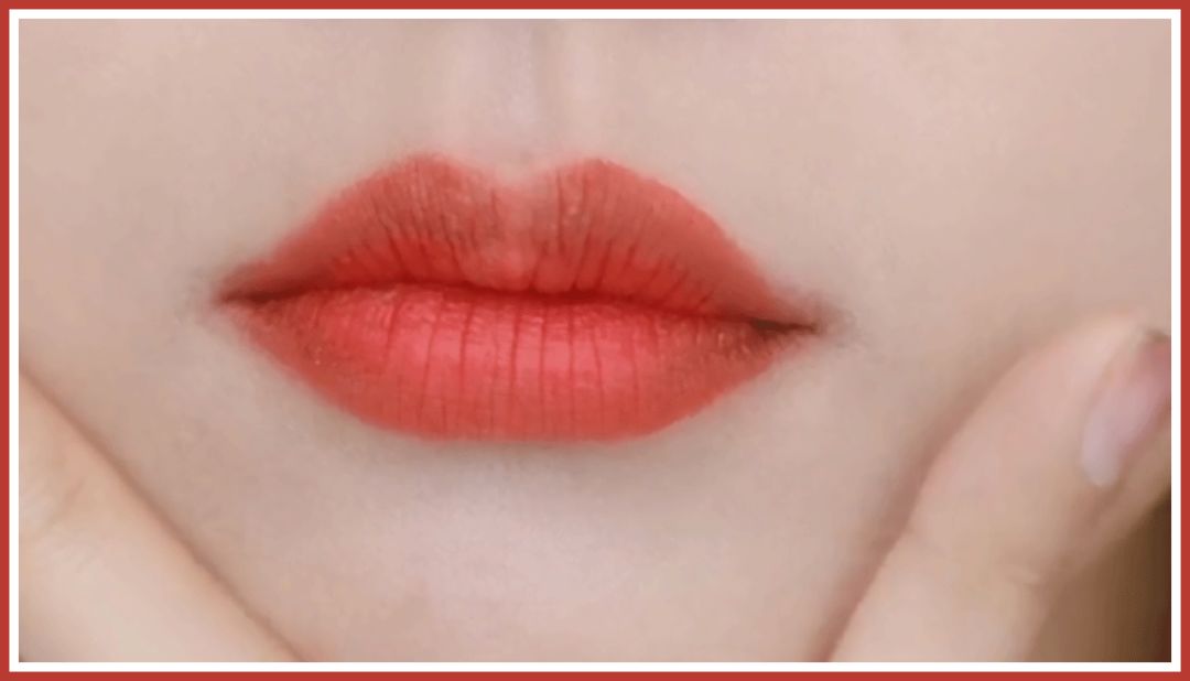有没有吃饭喝水不掉色的口红,口红接吻不掉色