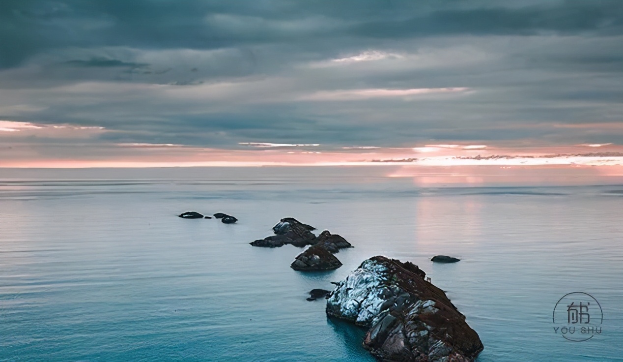 人这一辈子一晃就老了别自寻烦恼,人一晃就老了时光匆匆