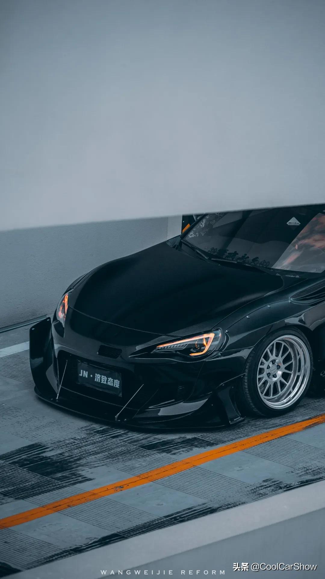 小伙爆改bj80,丰田86手动挡爆改