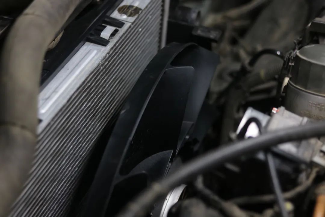 2010年路虎发现4整备翻新纪实,2017年路虎发现4全车整备翻新