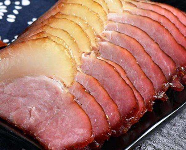 50年的“臭猪肉”竟是当地人招待客人的美食！你敢吃吗？