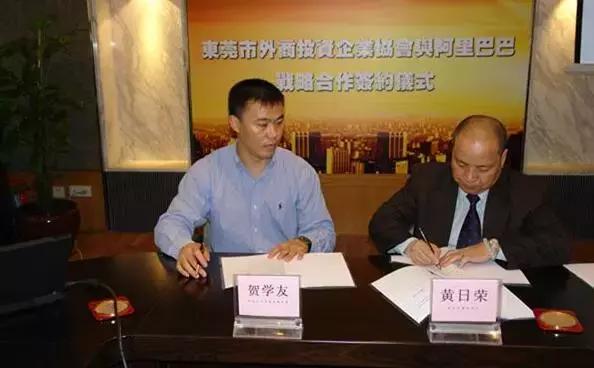 曾和马云打赌跳西湖，从一无所有到年薪百万，高中学历的他，是如何逆袭的？