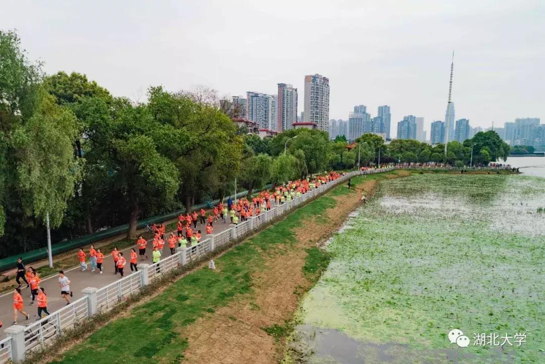 今天是你的生日，我的湖北大学！书记喊你回学校打卡