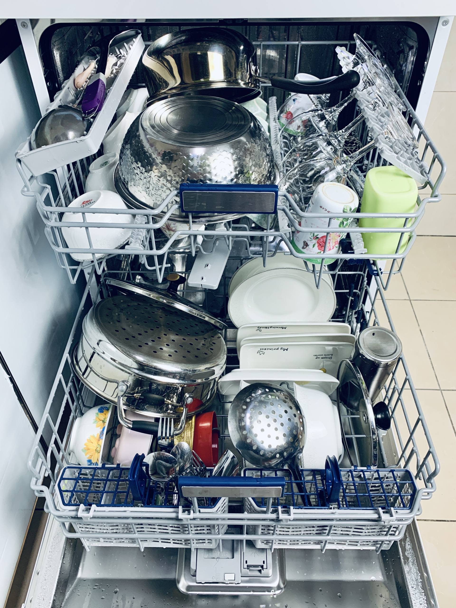 洗碗机尺寸怎么挑选好,洗碗机选购记好这8点