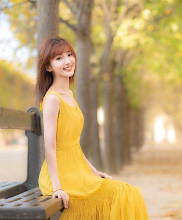 毛晓彤穿着打扮,毛晓彤三十而已惊艳颜值