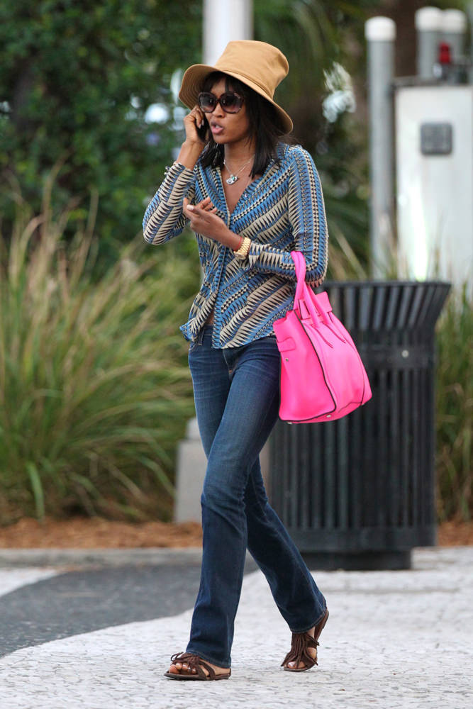 海外女星们的老款Celine笑脸包袋大集合,至今依然不过时