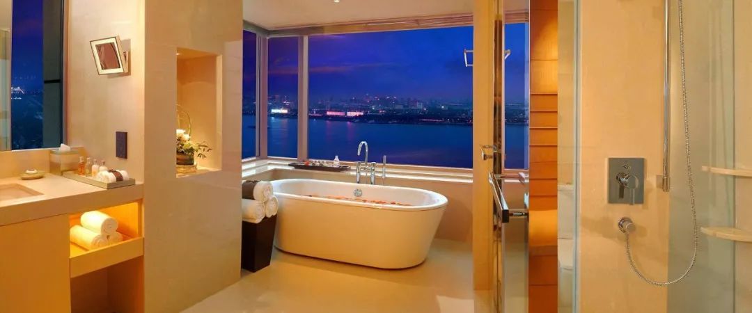 武汉最新顶级酒店入驻,武汉汉口豪华酒店推荐