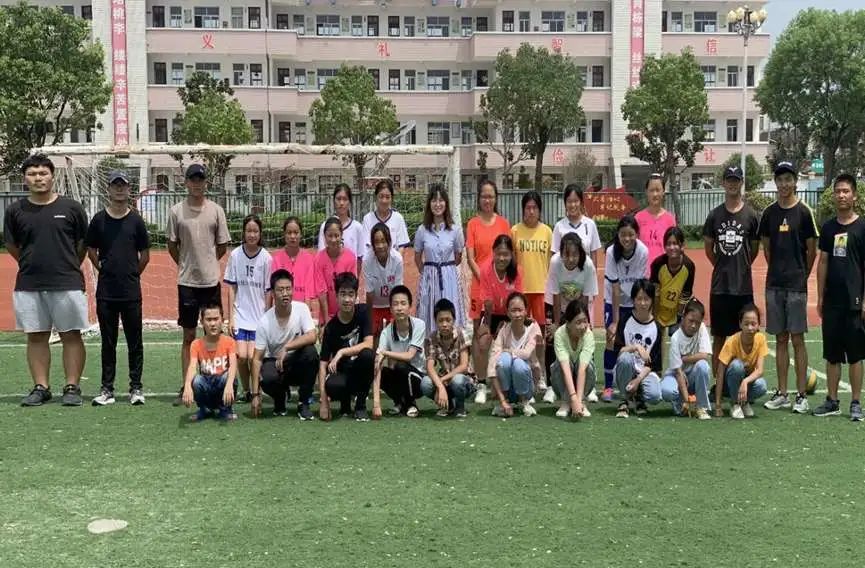 南体直播间｜走进凌中校园，玩转缤纷夏令营---南京体育学院体育教育与人文学院暑期社会实践系列报道