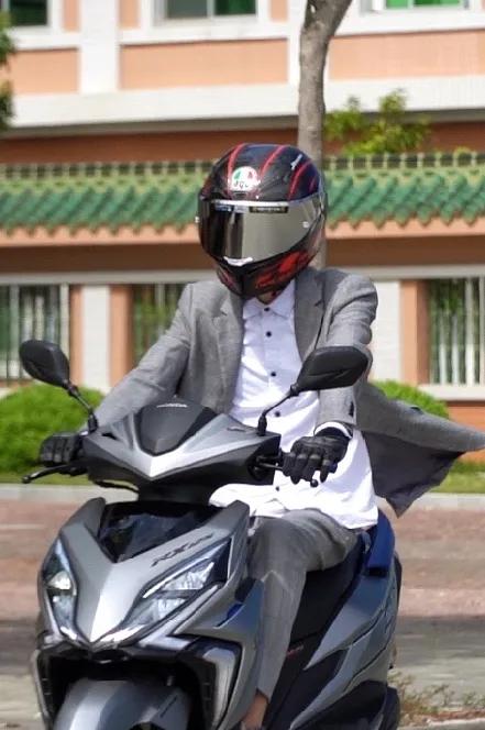 裂行rx125豪华版和星际版,裂行rx125麒麟