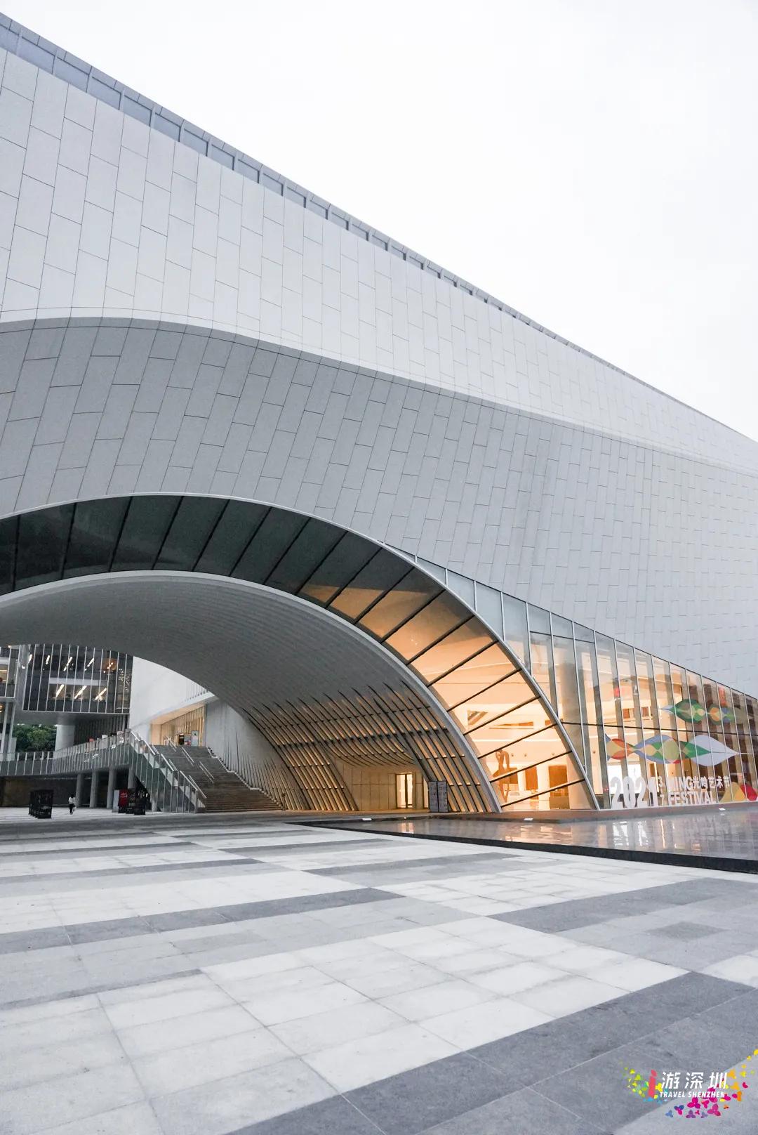 又是看完想去系列！深圳这个高颜值新地标，地铁直达还免费