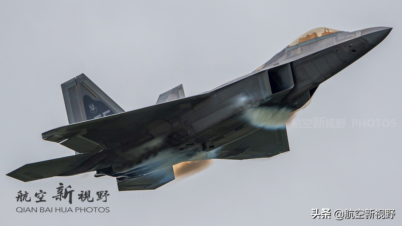 F-22隐形战机高清组图,第一款美制四代机,服役15年依旧帅气逼人
