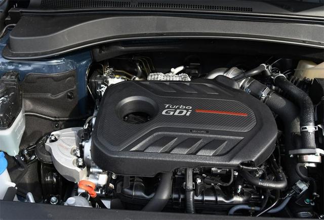 现代全新胜达和汉兰达哪个好,汉兰达和胜达哪个更值得买