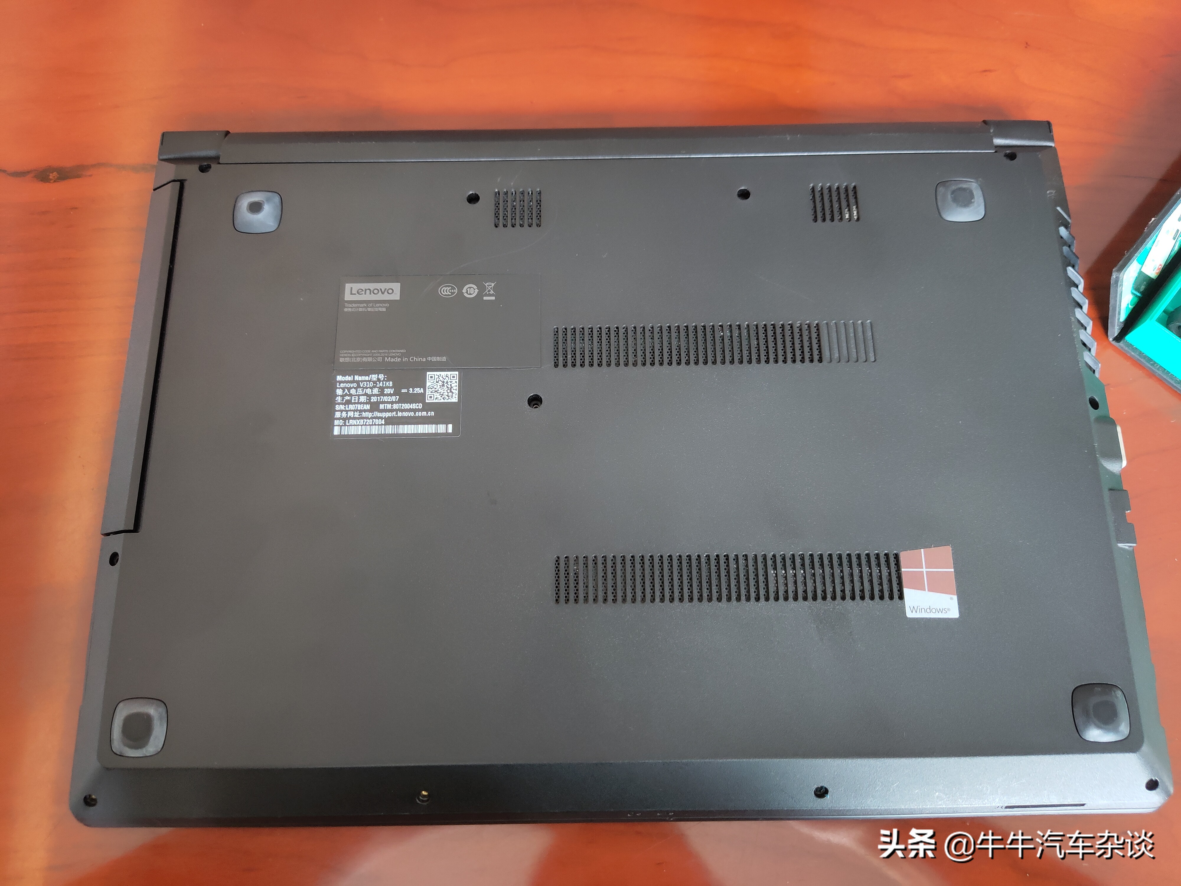 联想v320-14ikb更换硬盘,联想v310-15ikb拆机械硬盘