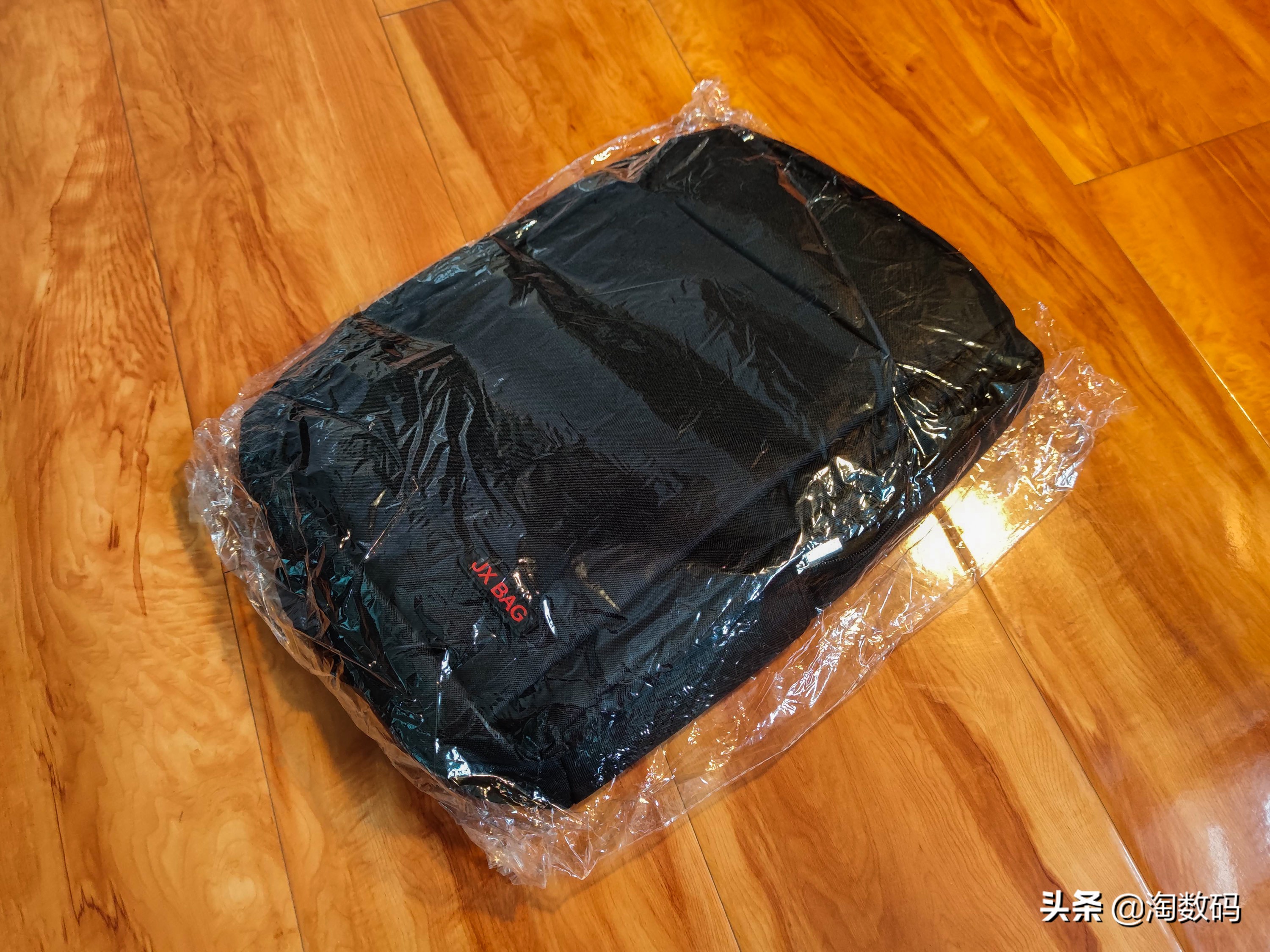 9块9双肩包装载力天花板？廉价国货通勤背包实用性检测+晒单简评